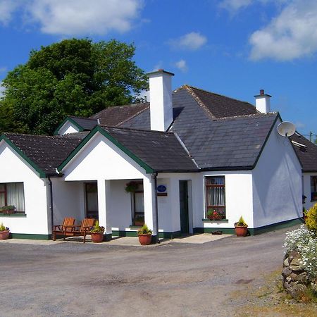 Valley Lodge Room Only Guest House Claremorris Extérieur photo